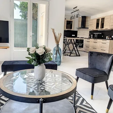 Songe Dans Maison Au Calme Gasthuis Compiègne